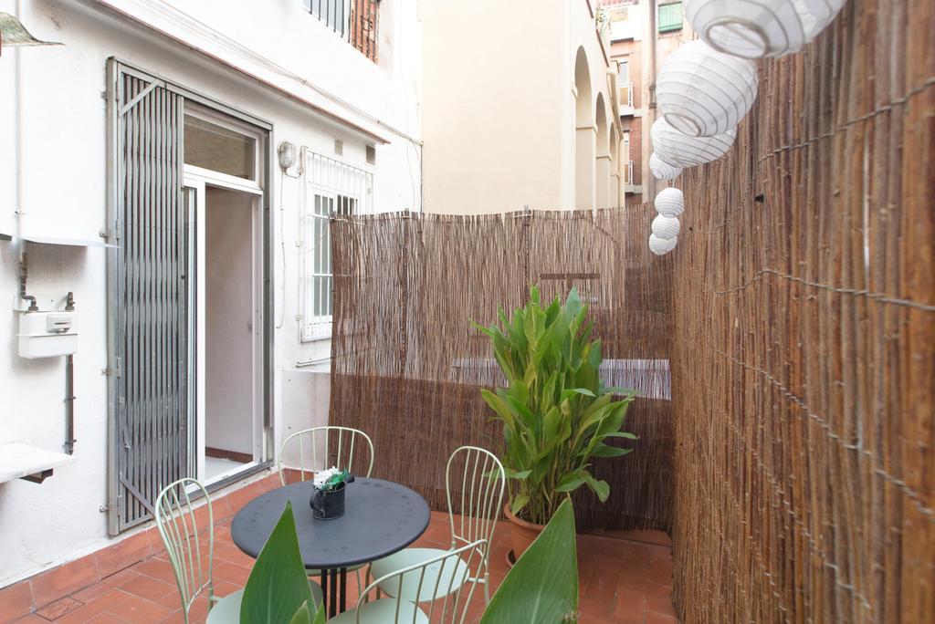 Sweet Bcn Apartments Barcelone Extérieur photo